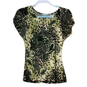 Green and brown short sleeve paisley design top from Vintage Suzie size small